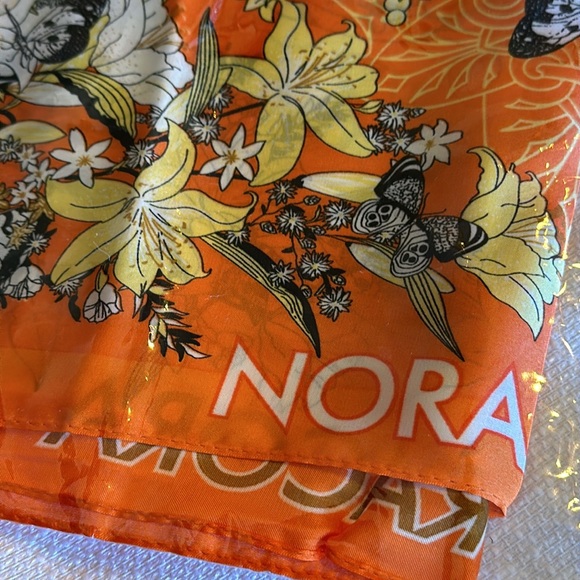 NORA CORA orange floral silk scarf NEW 22”x22” musical instruments Beautiful - Picture 4 of 4